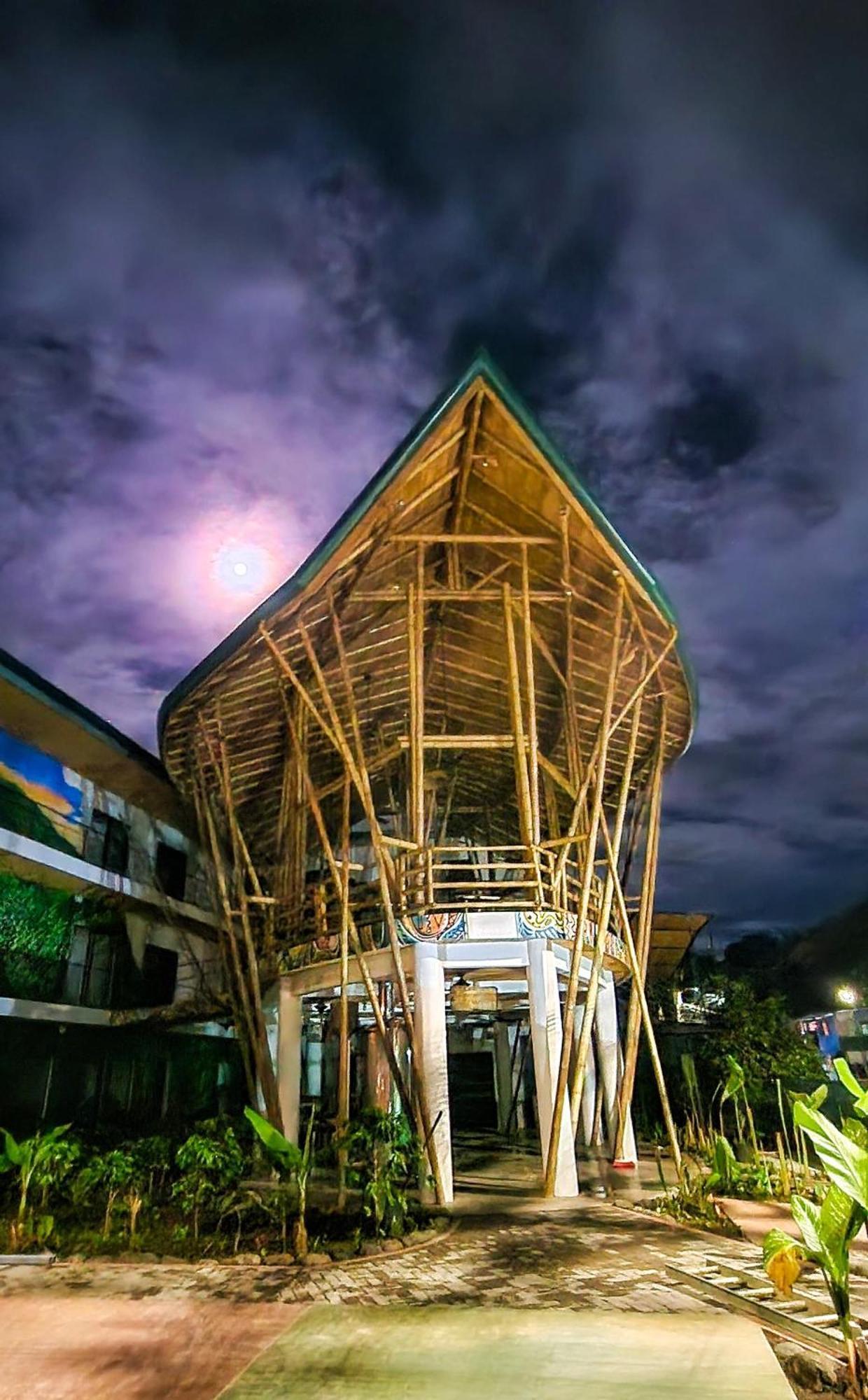 Bonding Coffee Roaster Cafe & Hotel Quepos Exterior photo