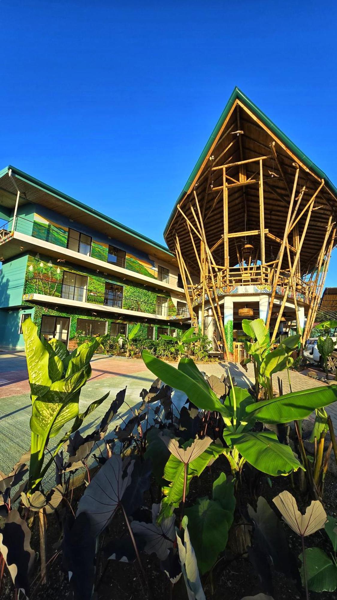 Bonding Coffee Roaster Cafe & Hotel Quepos Exterior photo