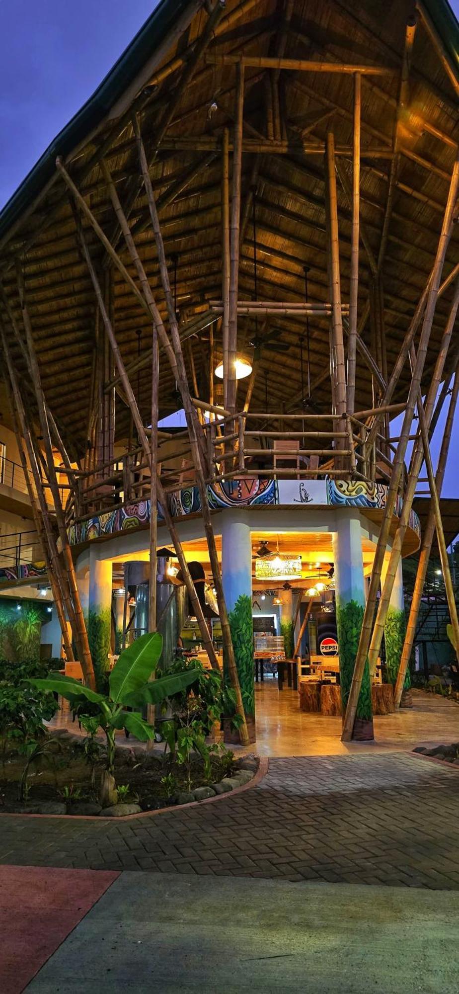 Bonding Coffee Roaster Cafe & Hotel Quepos Exterior photo